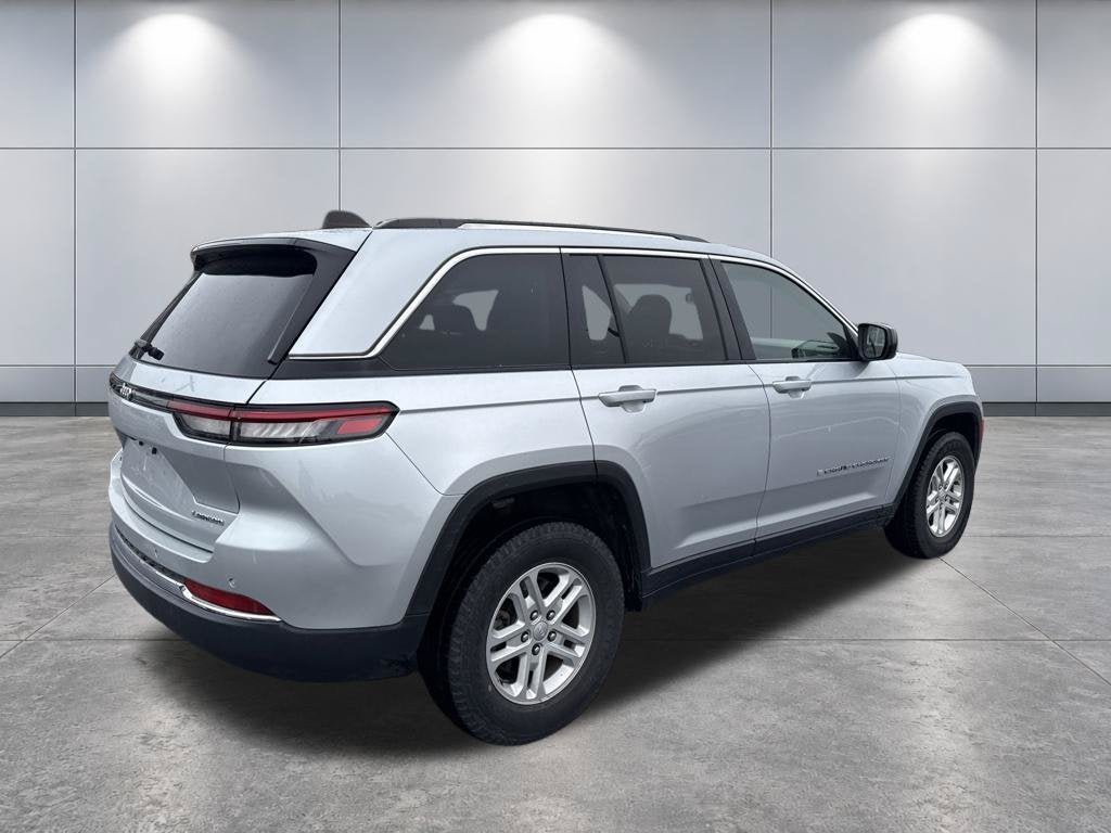 2023 Jeep Grand Cherokee Laredo 4x4