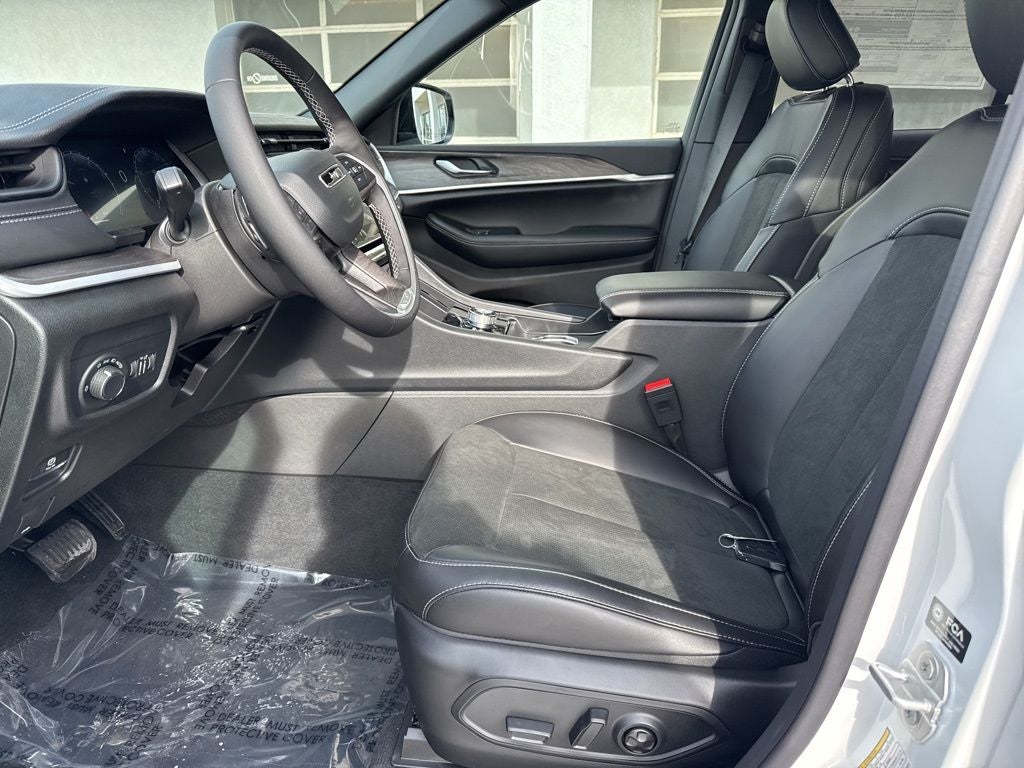 2026 Jeep Grand Cherokee GRAND CHEROKEE ALTITUDE 4X4