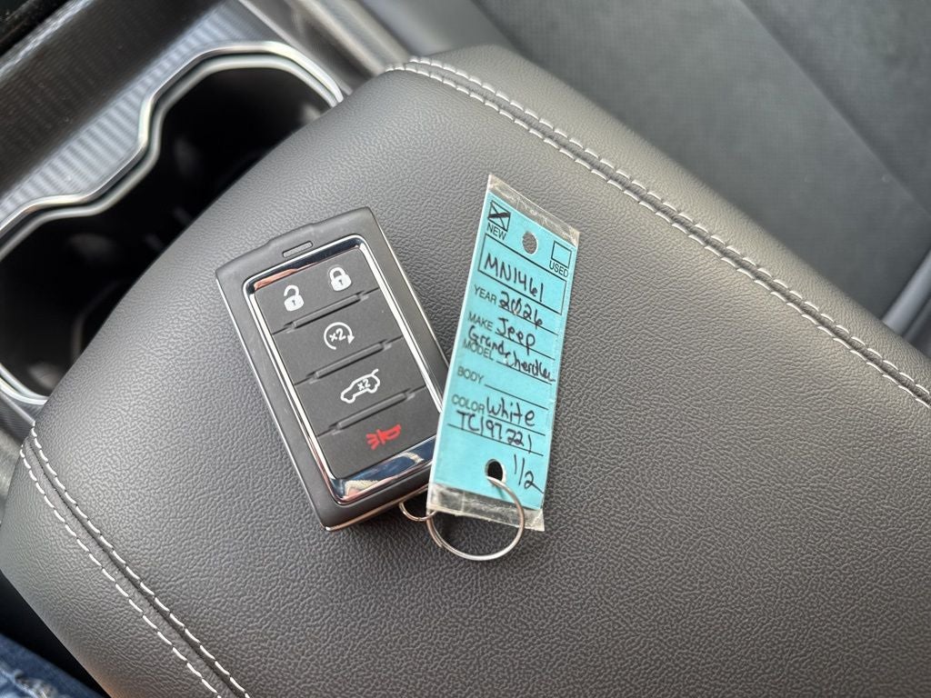 2026 Jeep Grand Cherokee GRAND CHEROKEE ALTITUDE 4X4