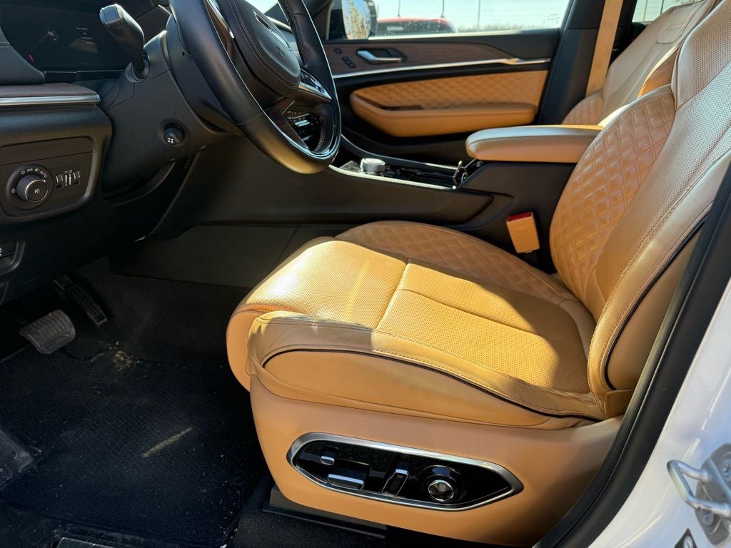 2021 Jeep Grand Cherokee L Summit 4x4