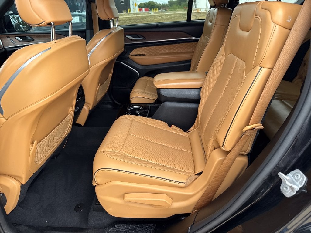 2023 Jeep Grand Cherokee L Summit 4x4