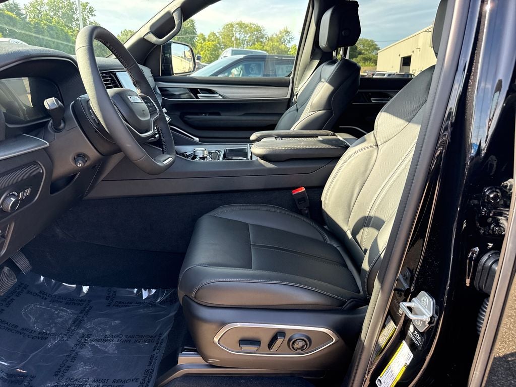 2026 Jeep Grand Wagoneer GRAND WAGONEER UPLAND 4X4