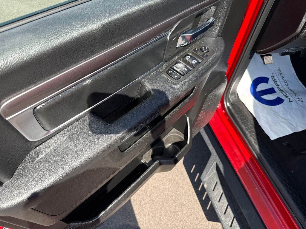 2021 RAM 1500 Classic Warlock Quad Cab 4x2 6'4' Box