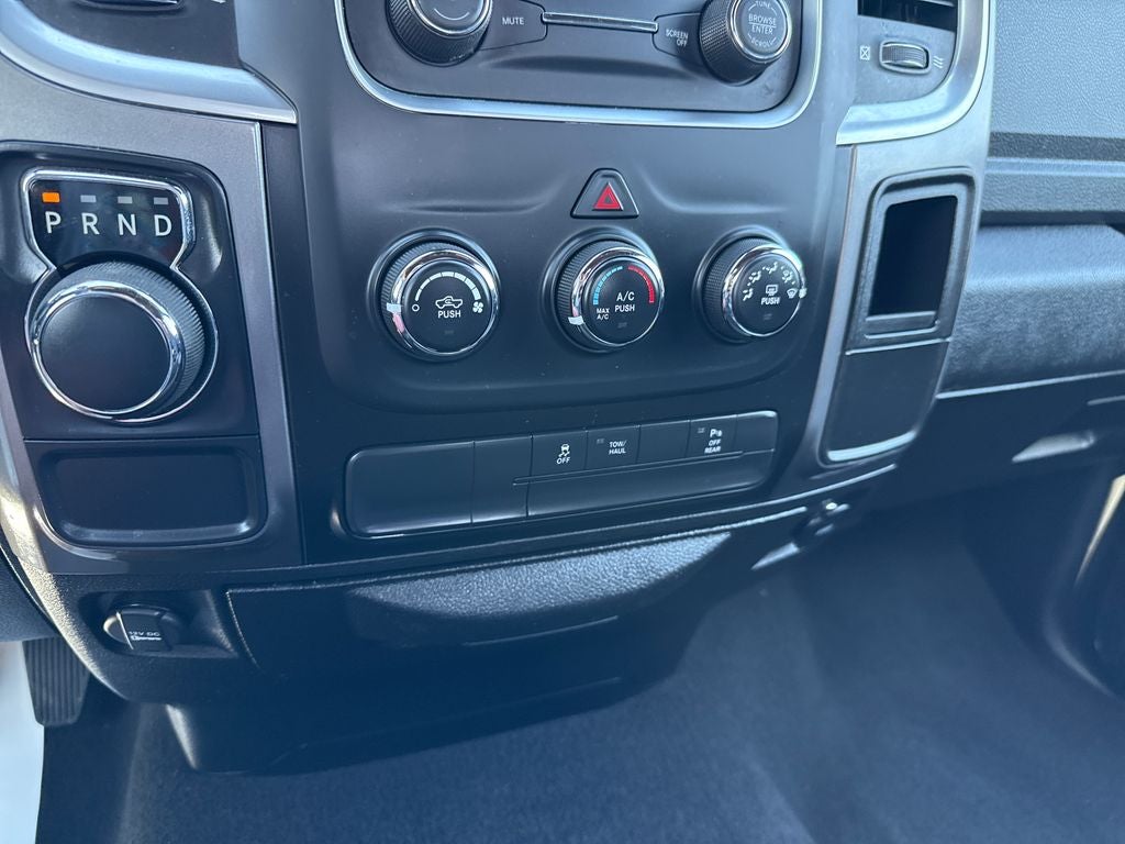 2021 RAM 1500 Classic Warlock Quad Cab 4x2 6'4' Box