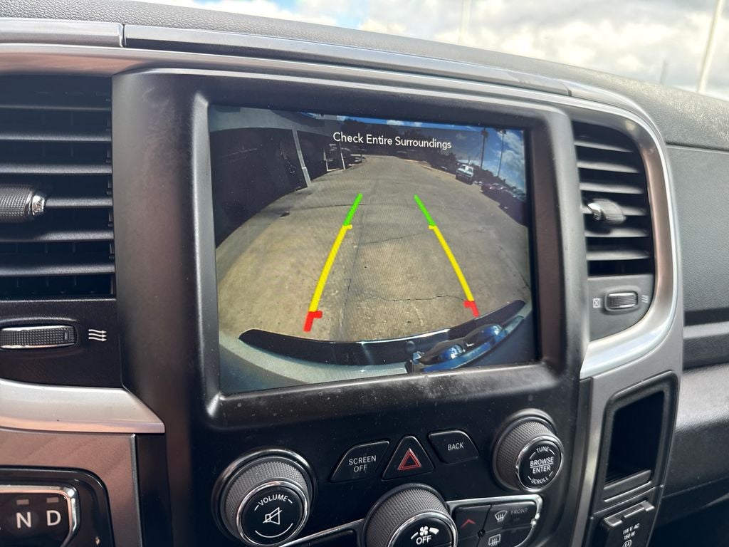 2023 RAM 1500 Classic SLT Crew Cab 4x4 5'7' Box