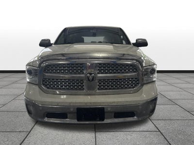2017 RAM 1500 Laramie Crew Cab 4x4 5'7' Box