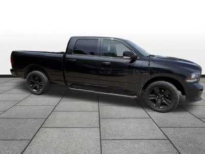 2017 RAM 1500 Night Crew Cab 4x4 6'4' Box