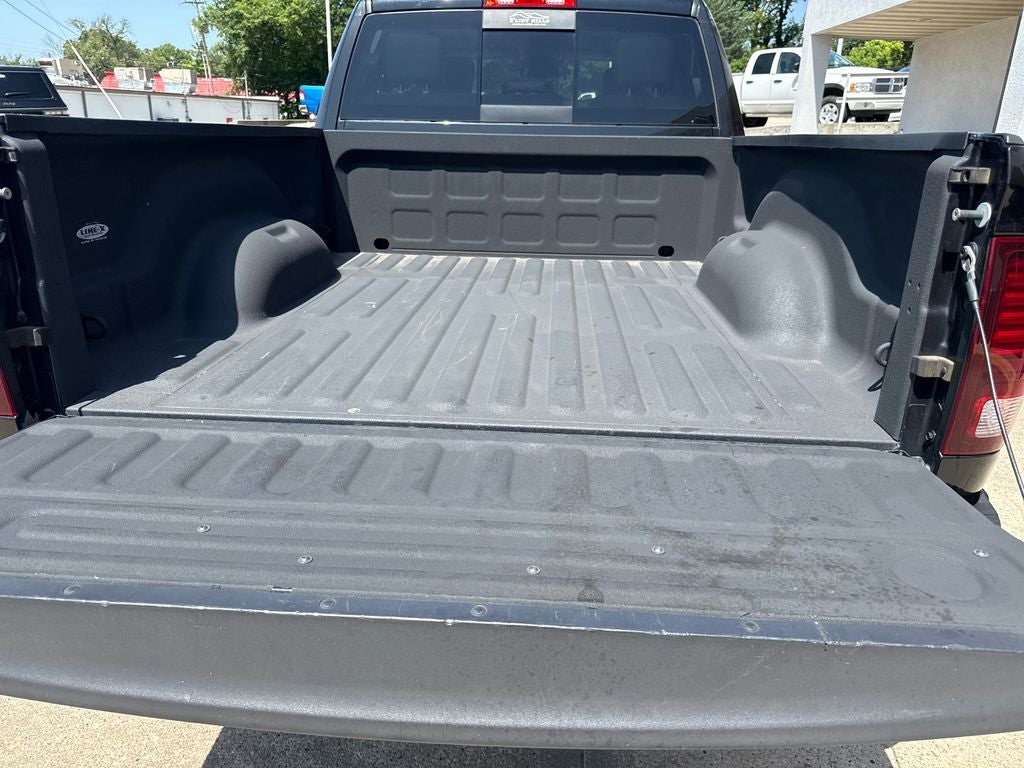 2017 RAM 1500 Night Crew Cab 4x4 6'4' Box