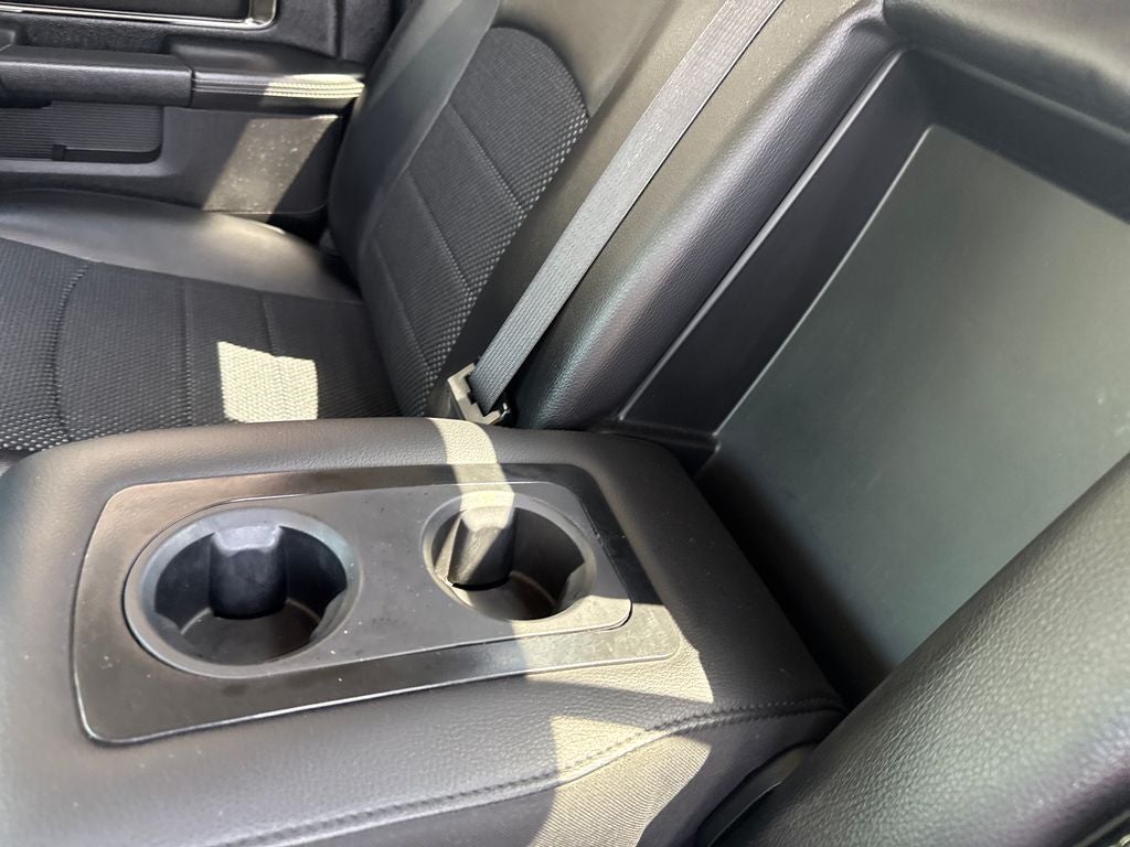 2017 RAM 1500 Night Crew Cab 4x4 6'4' Box