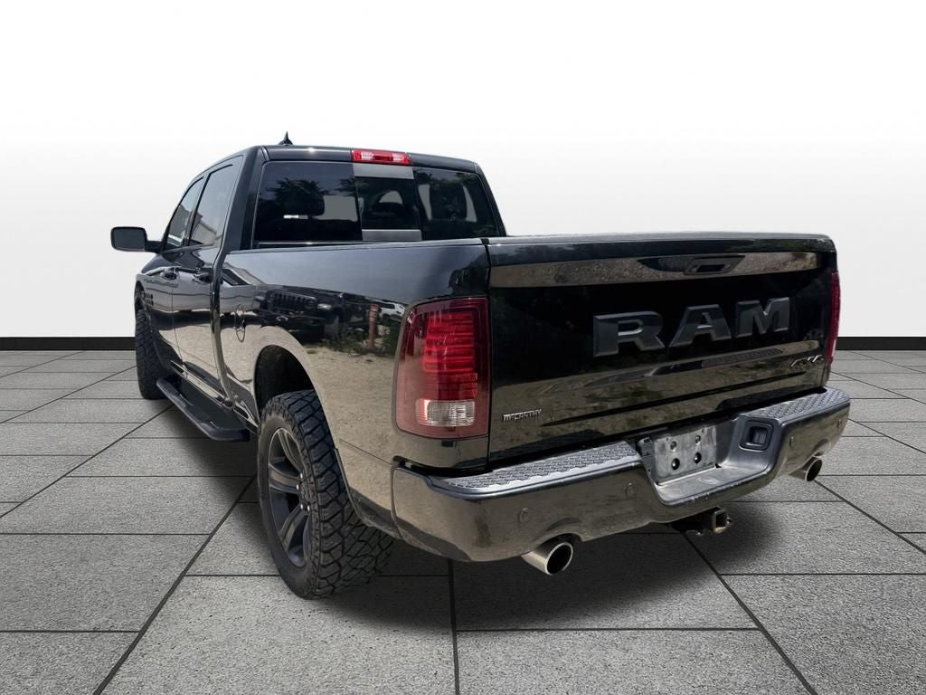 2017 RAM 1500 Night Crew Cab 4x4 6'4' Box