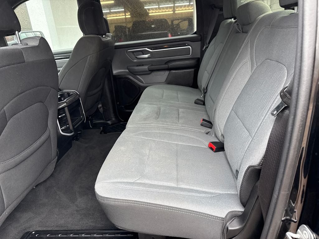 2022 RAM 1500 Big Horn Crew Cab 4x4 5'7' Box