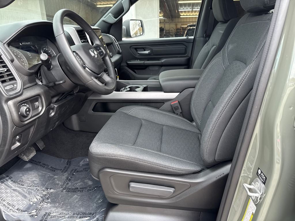 2026 RAM Ram 1500 RAM 1500 EXPRESS CREW CAB 4X4 5'7' BOX