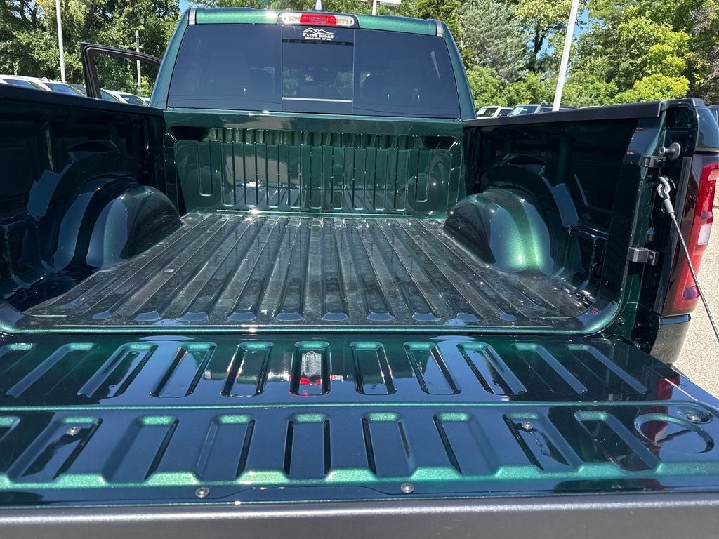 2026 RAM Ram 1500 RAM 1500 EXPRESS CREW CAB 4X4 5'7' BOX