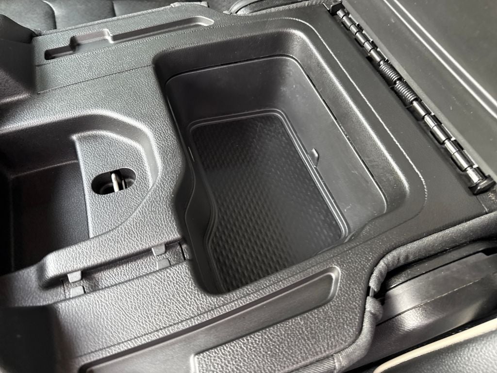 2022 RAM 1500 Laramie Crew Cab 4x4 5'7' Box