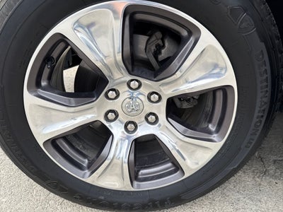 2022 RAM 1500 Laramie Crew Cab 4x4 5'7' Box