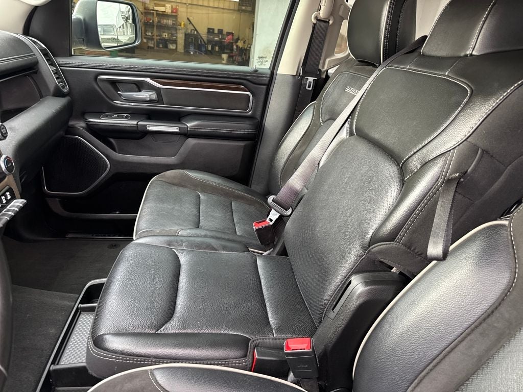 2022 RAM 1500 Laramie Crew Cab 4x4 5'7' Box