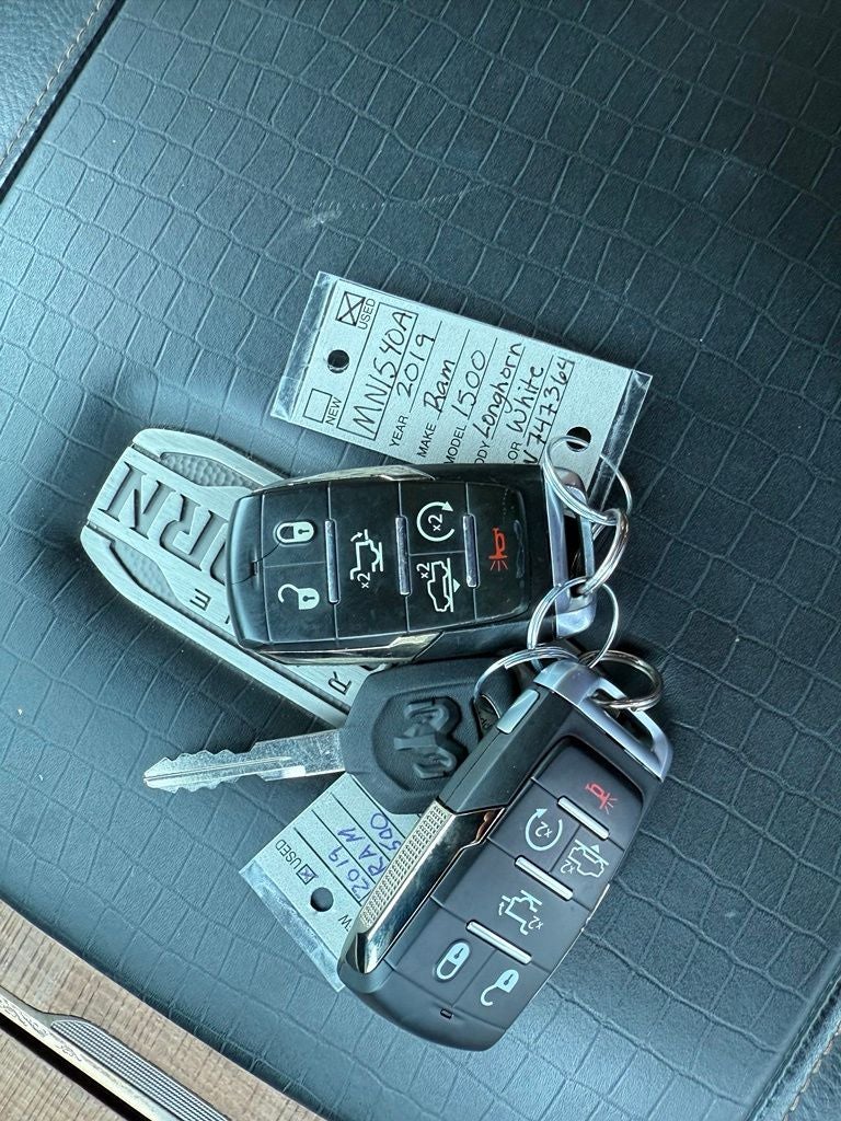 2019 RAM 1500 Longhorn Crew Cab 4x4 5'7' Box
