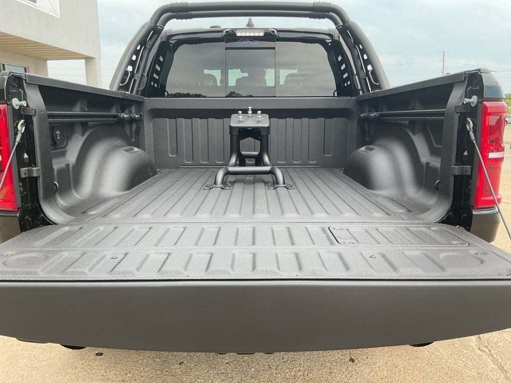 2025 RAM Ram 1500 RAM 1500 RHO CREW CAB 4X4 5'7' BOX