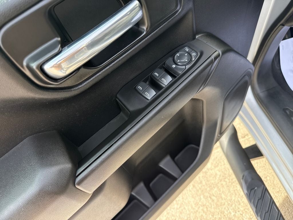 2022 Chevrolet Silverado 1500 LTD 4WD Double Cab Standard Bed Custom