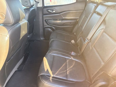 2023 GMC Acadia AWD SLT