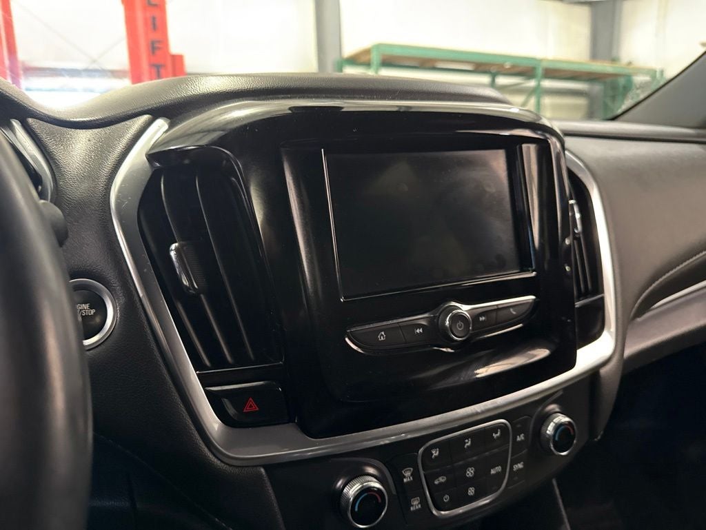 2023 Chevrolet Traverse FWD LT Cloth