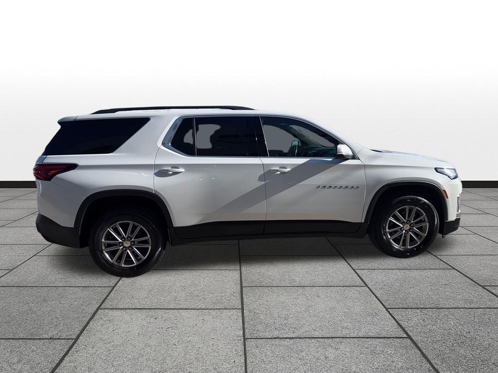 2023 Chevrolet Traverse FWD LT Cloth