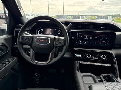 2025 GMC Sierra 2500HD 4WD Crew Cab Standard Bed AT4