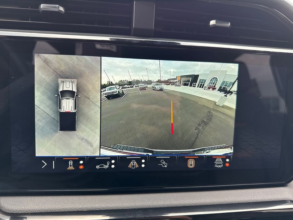 2025 GMC Sierra 2500HD 4WD Crew Cab Standard Bed AT4