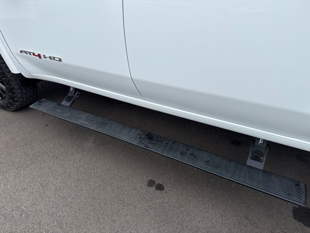 2025 GMC Sierra 2500HD 4WD Crew Cab Standard Bed AT4