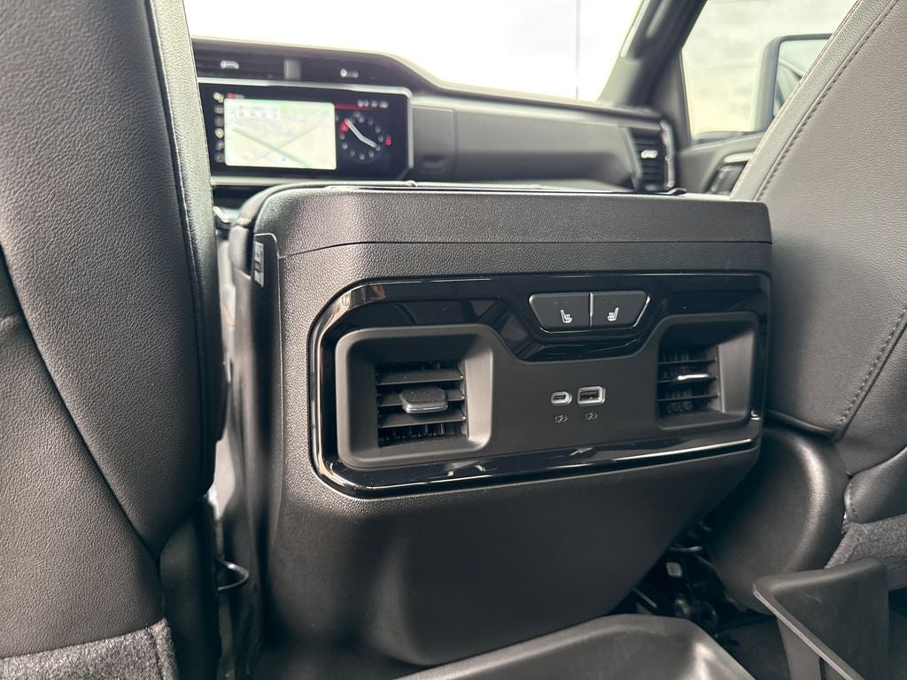 2025 GMC Sierra 2500HD 4WD Crew Cab Standard Bed AT4