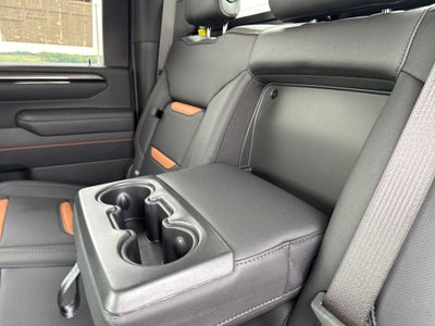2025 GMC Sierra 2500HD 4WD Crew Cab Standard Bed AT4
