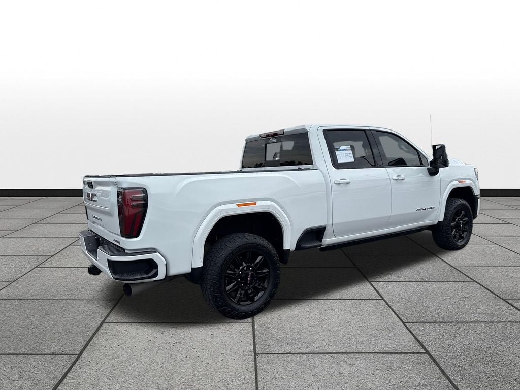 2025 GMC Sierra 2500HD 4WD Crew Cab Standard Bed AT4