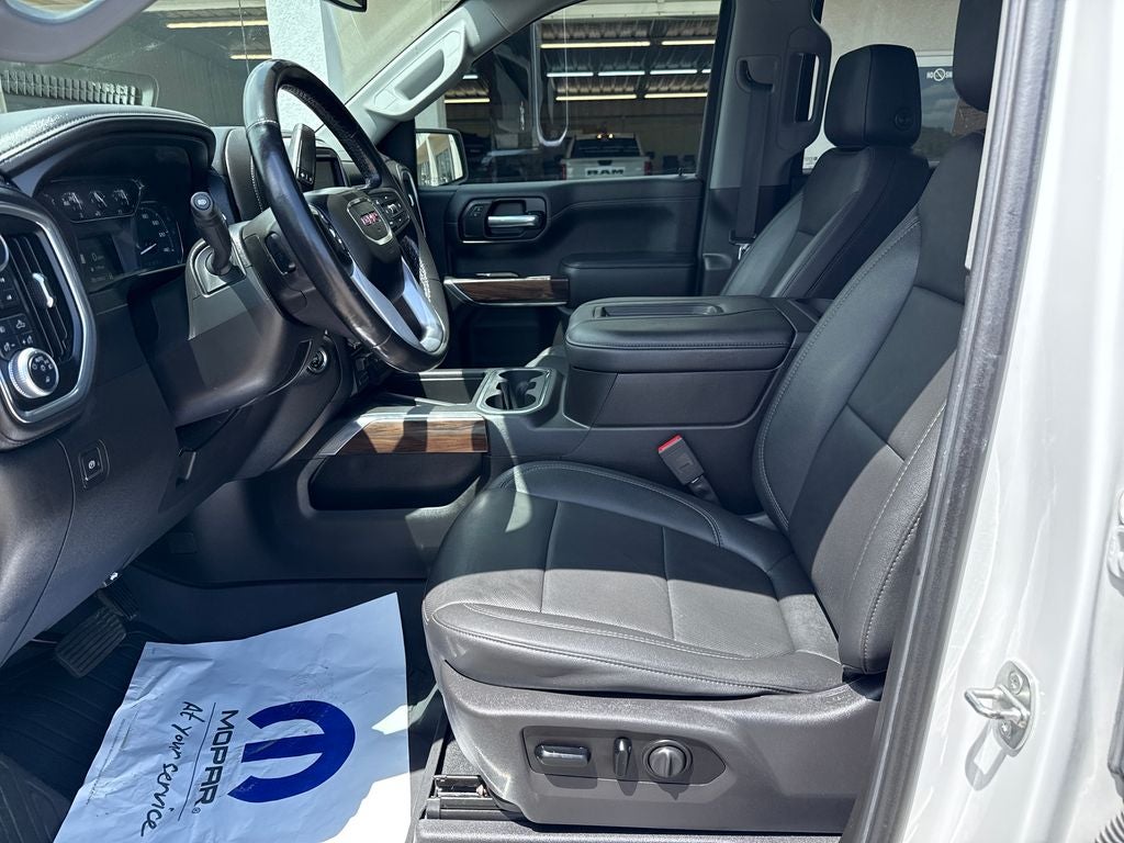 2021 GMC Sierra 1500 4WD Crew Cab Short Box SLT