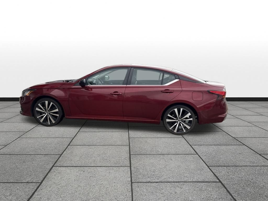 2021 Nissan Altima SR FWD