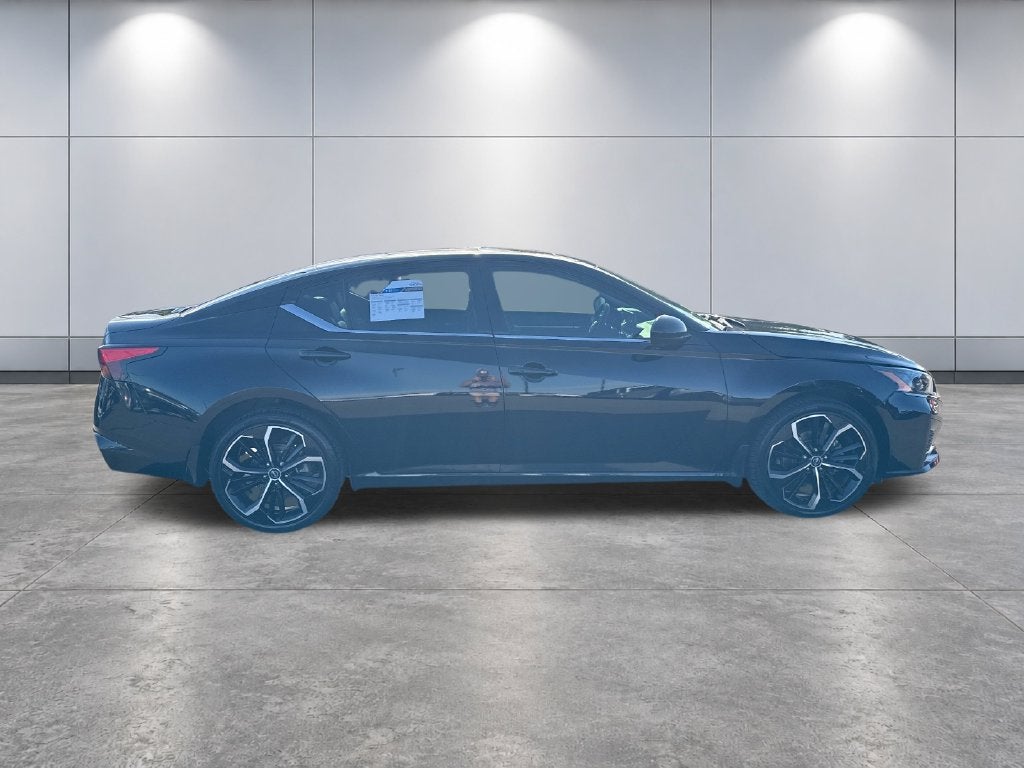 2023 Nissan Altima SR Intelligent AWD