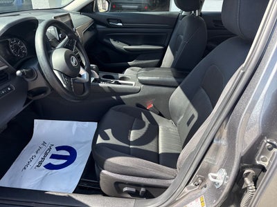 2025 Nissan Altima SV FWD