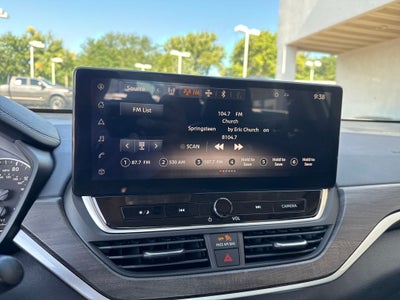 2023 Nissan Altima SL FWD