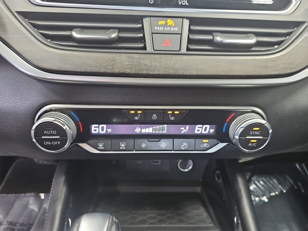 2023 Nissan Altima SL FWD