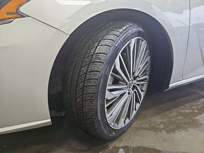 2023 Nissan Altima SL FWD