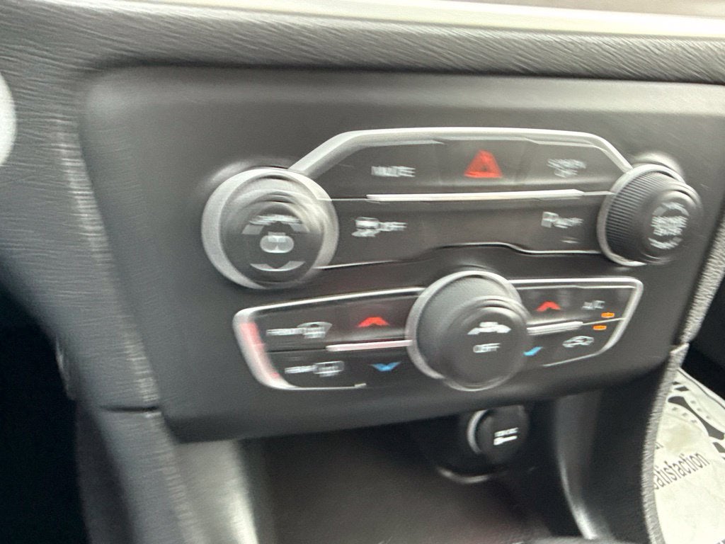 2022 Dodge Charger SXT RWD