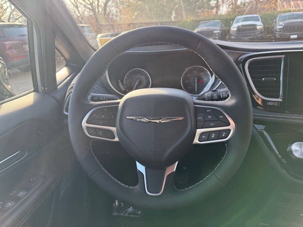 2026 Chrysler Pacifica PACIFICA SELECT