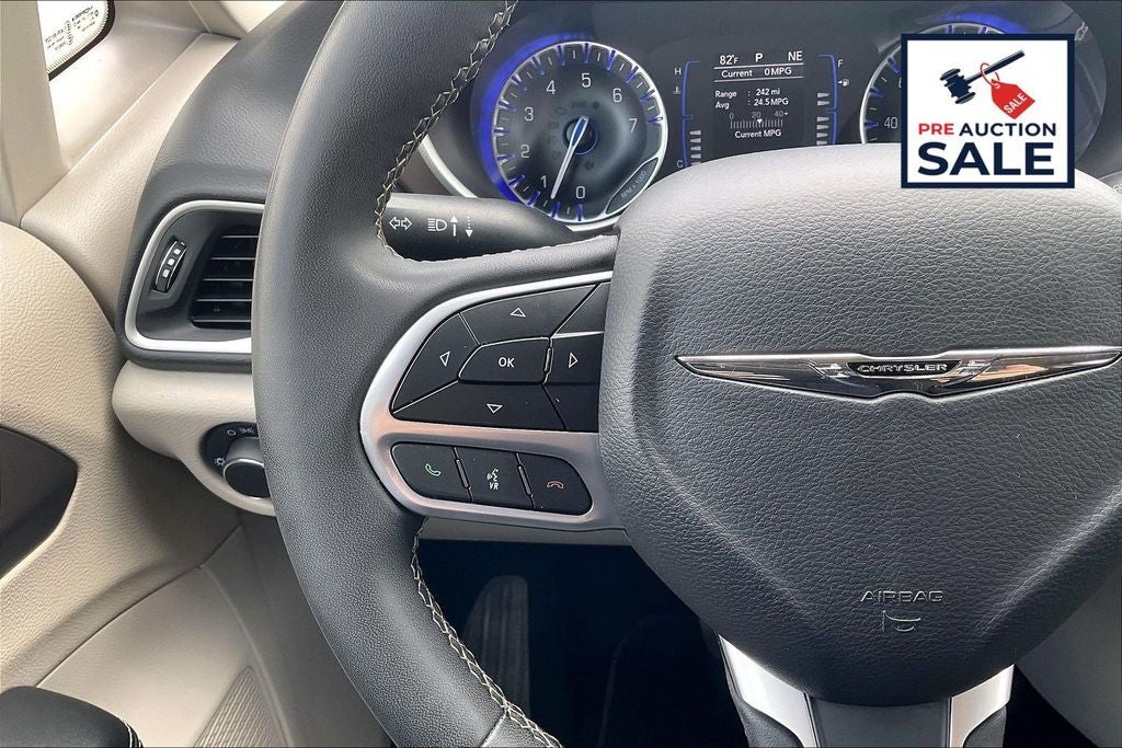 2023 Chrysler Voyager LX