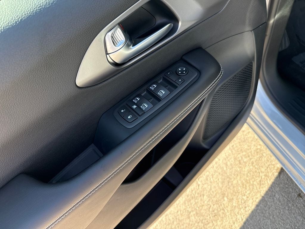 2026 Chrysler Voyager VOYAGER LX