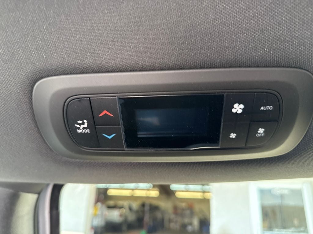 2026 Chrysler Voyager VOYAGER LX