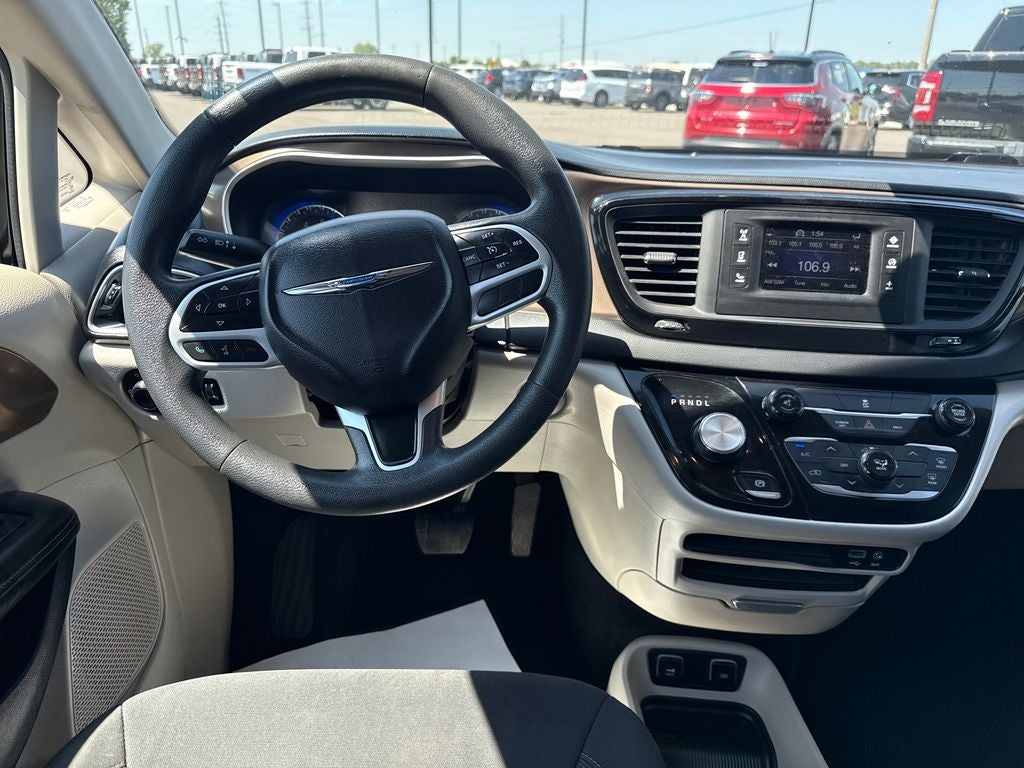 2017 Chrysler Pacifica Touring