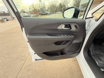 2026 Chrysler Pacifica PACIFICA SELECT AWD