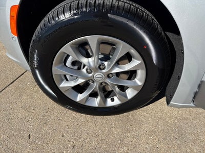 2026 Chrysler Pacifica PACIFICA SELECT AWD