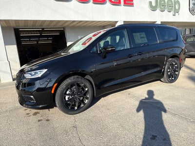 2026 Chrysler Pacifica PACIFICA LIMITED AWD