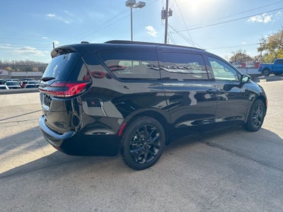 2026 Chrysler Pacifica PACIFICA LIMITED AWD