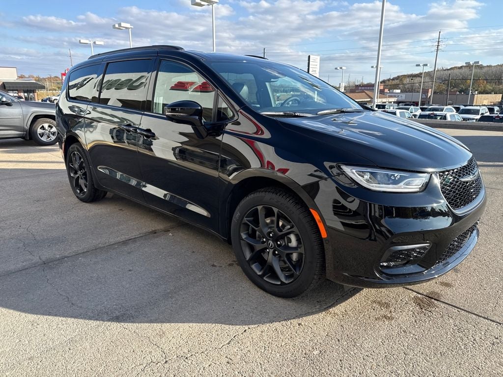2026 Chrysler Pacifica PACIFICA LIMITED AWD